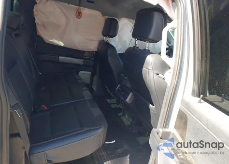 2024 Ford F-350 z USA, uszkodzony, nr VIN 1FT8W3DTXREF55786